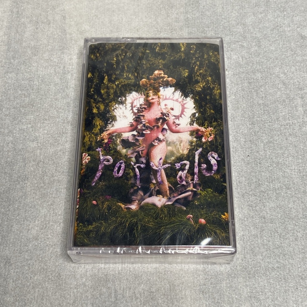 MELANIE MARTINEZ Portals Cassette Coral Swirl /5000 NEW SEALED